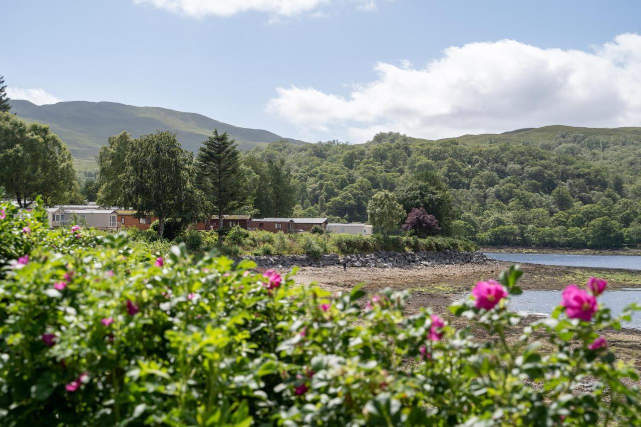 Linnhe Lochside Holidays Corpach Buitenkant foto