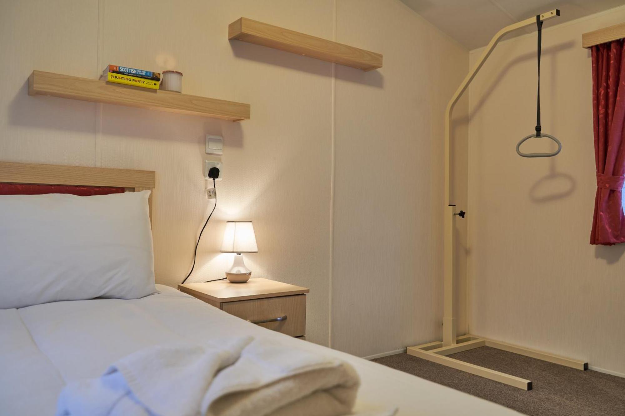 Linnhe Lochside Holidays Corpach Kamer foto