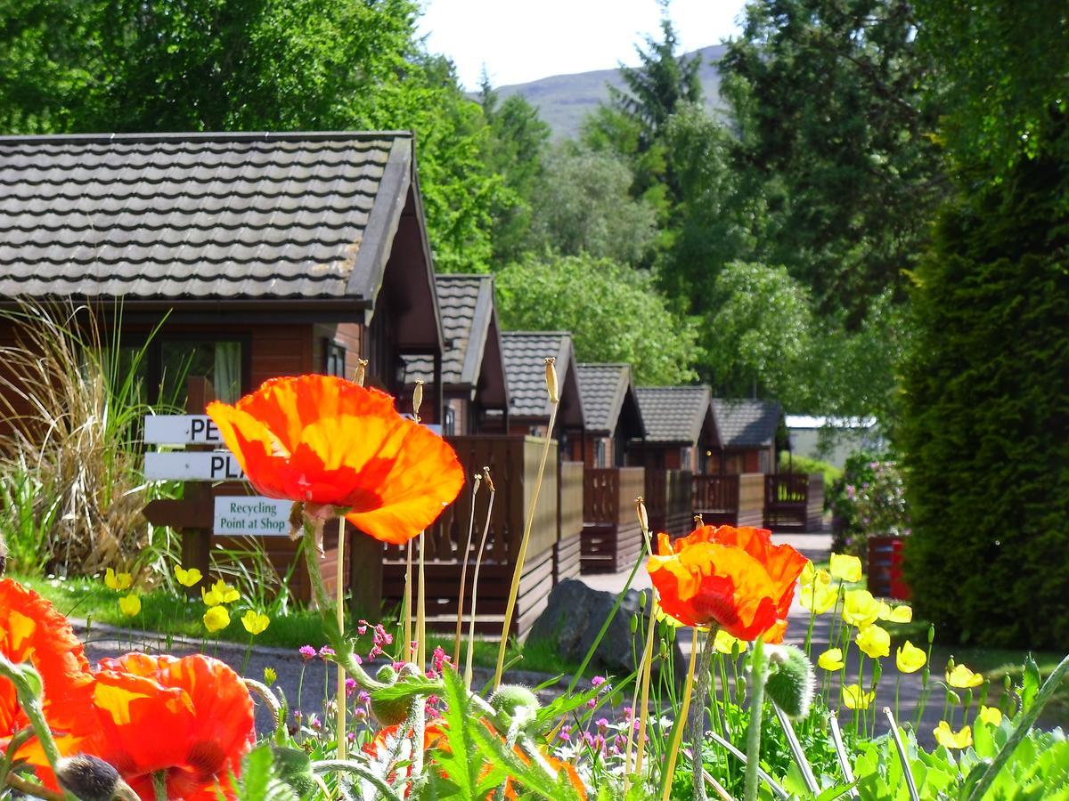 Linnhe Lochside Holidays Corpach Buitenkant foto